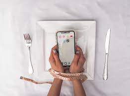 Eating disorders and social media | Kazmo Brain Center